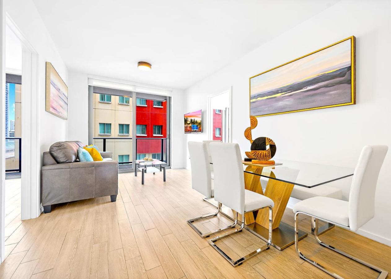 Top Miami Complex Full Amenities & Entertainment! Exterior photo