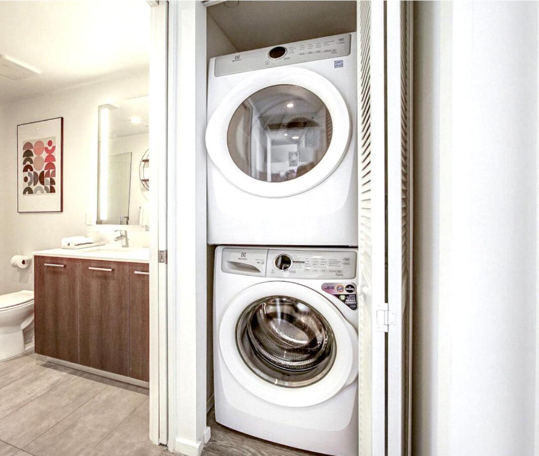 Top Miami Complex Full Amenities & Entertainment! Exterior photo